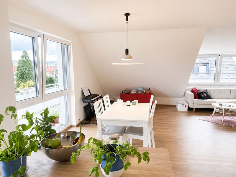 3-Zimmer-Maisonettewohnung mit 2 Balkonen und Ausblick über Heidelberg-Kirchheim